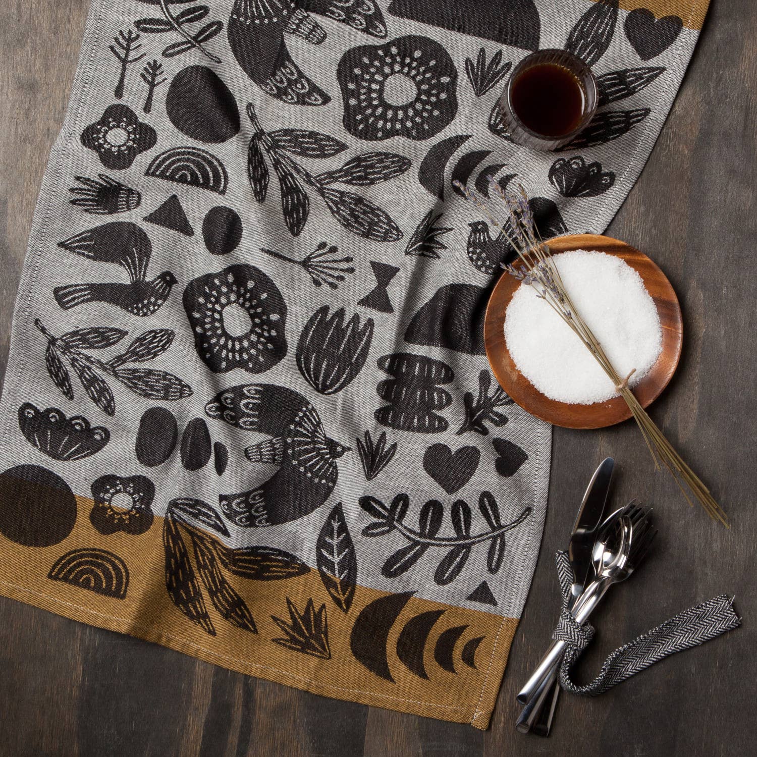 Danica Studio Myth Woven Cotton Jacquard Dishtowel - Image 5