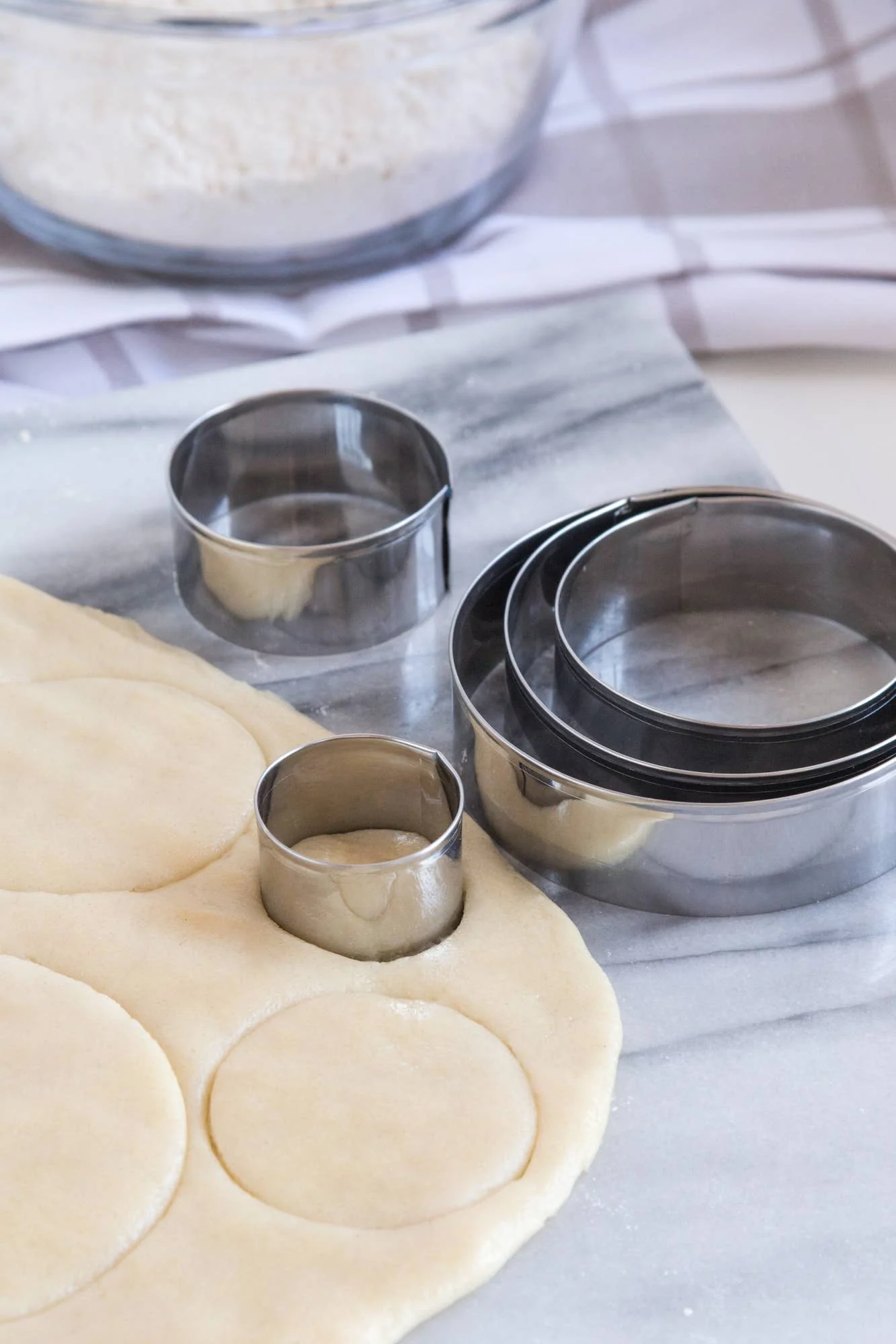 Fox Run Circle Cookie Cutter Set, 5-Piece, 1.5” to 3.5” - Image 3