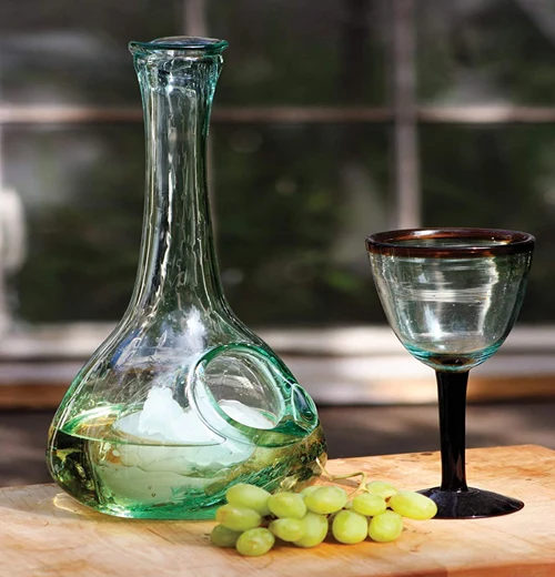 White Wine Glass Decanter With Ice Pocket - Image 3