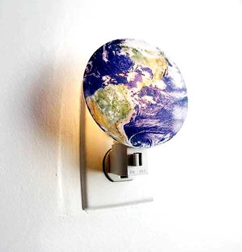 Earth Night Light - Image 2