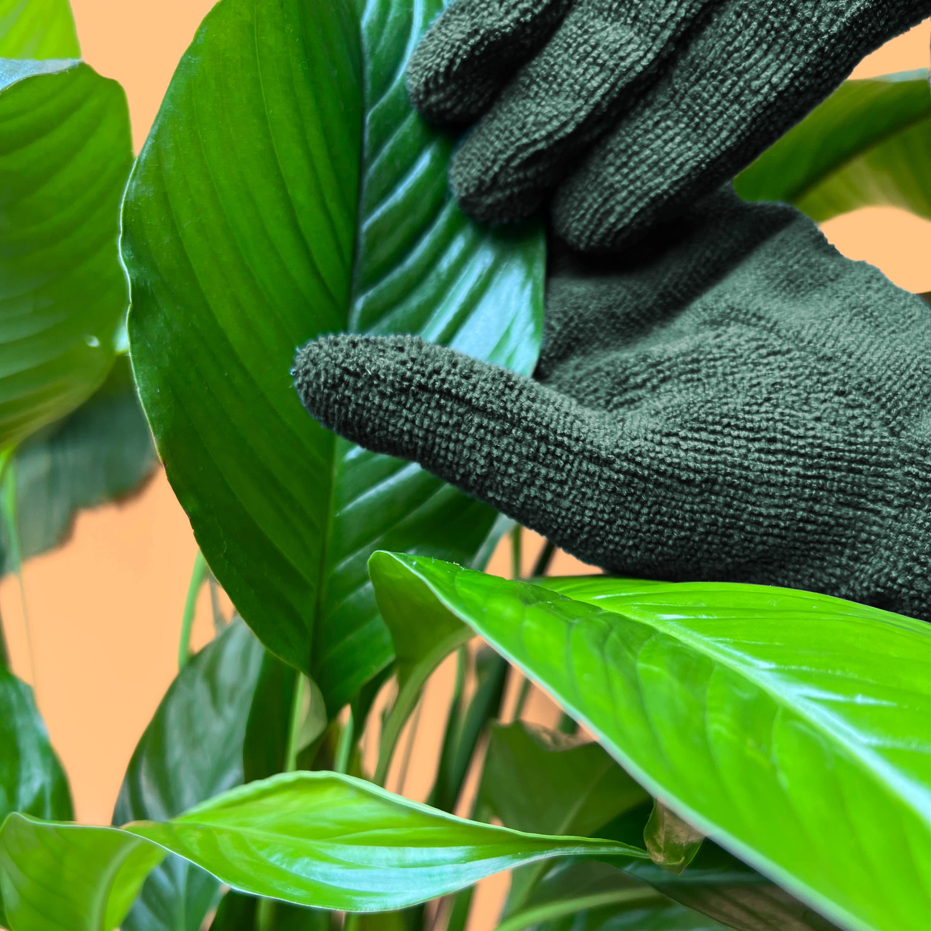 Leaf-Cleaning Gloves - Image 5