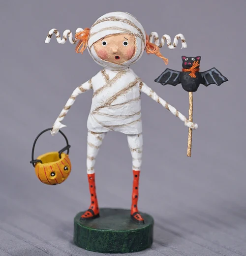 Minnie Mummy Figurine - Image 2