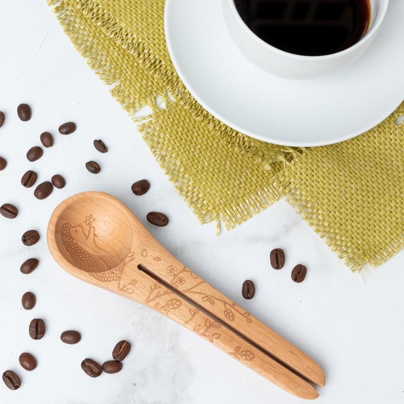 "Woodland" Coffee Scoop and Clip, Solid Beechwood - Image 3