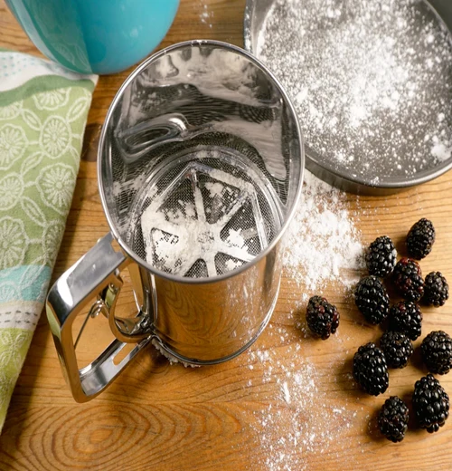 5 Cup Flour Sifter - Image 4