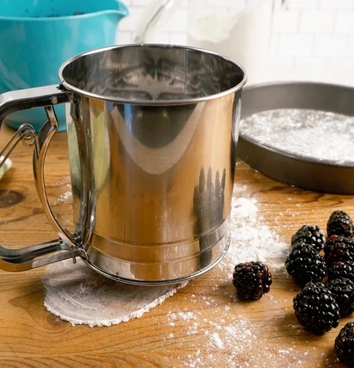 5 Cup Flour Sifter - Image 5