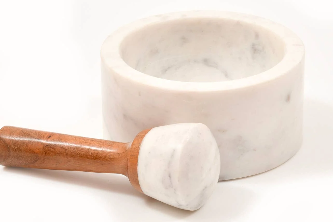 White Marble Mortar & Pestle - Image 4